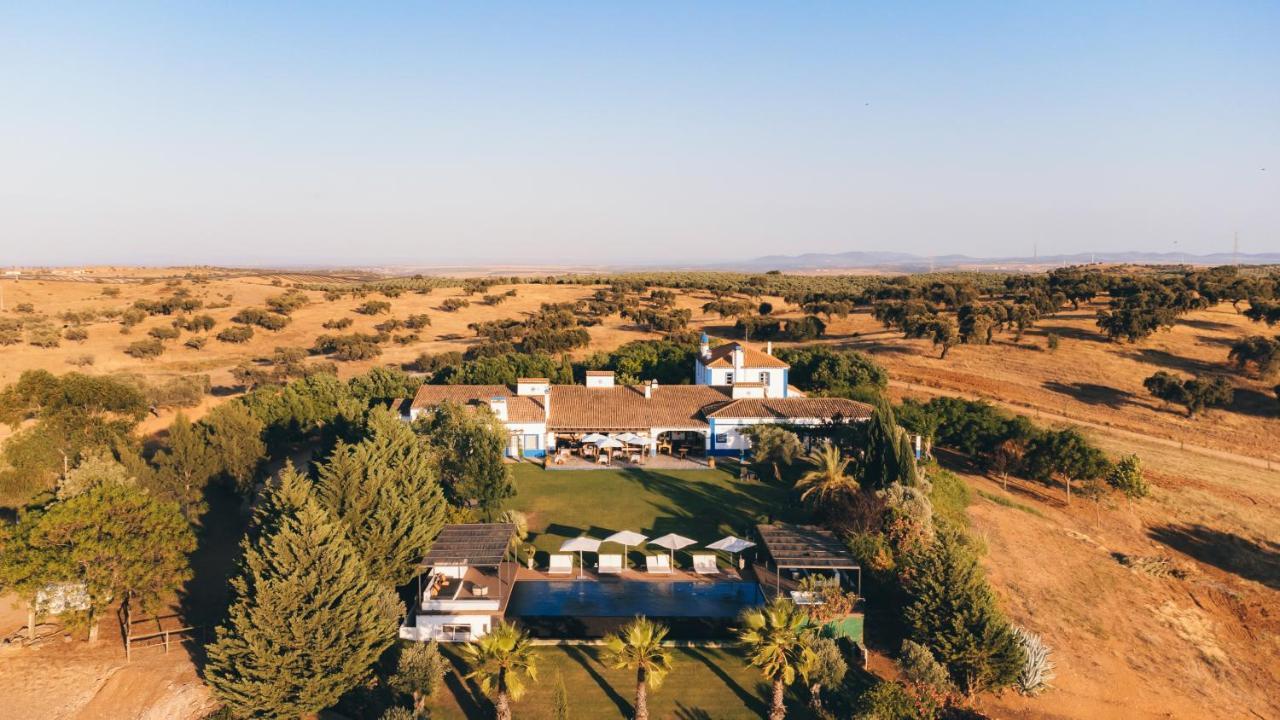 Hotel Vale Do Manantio à Moura Extérieur photo